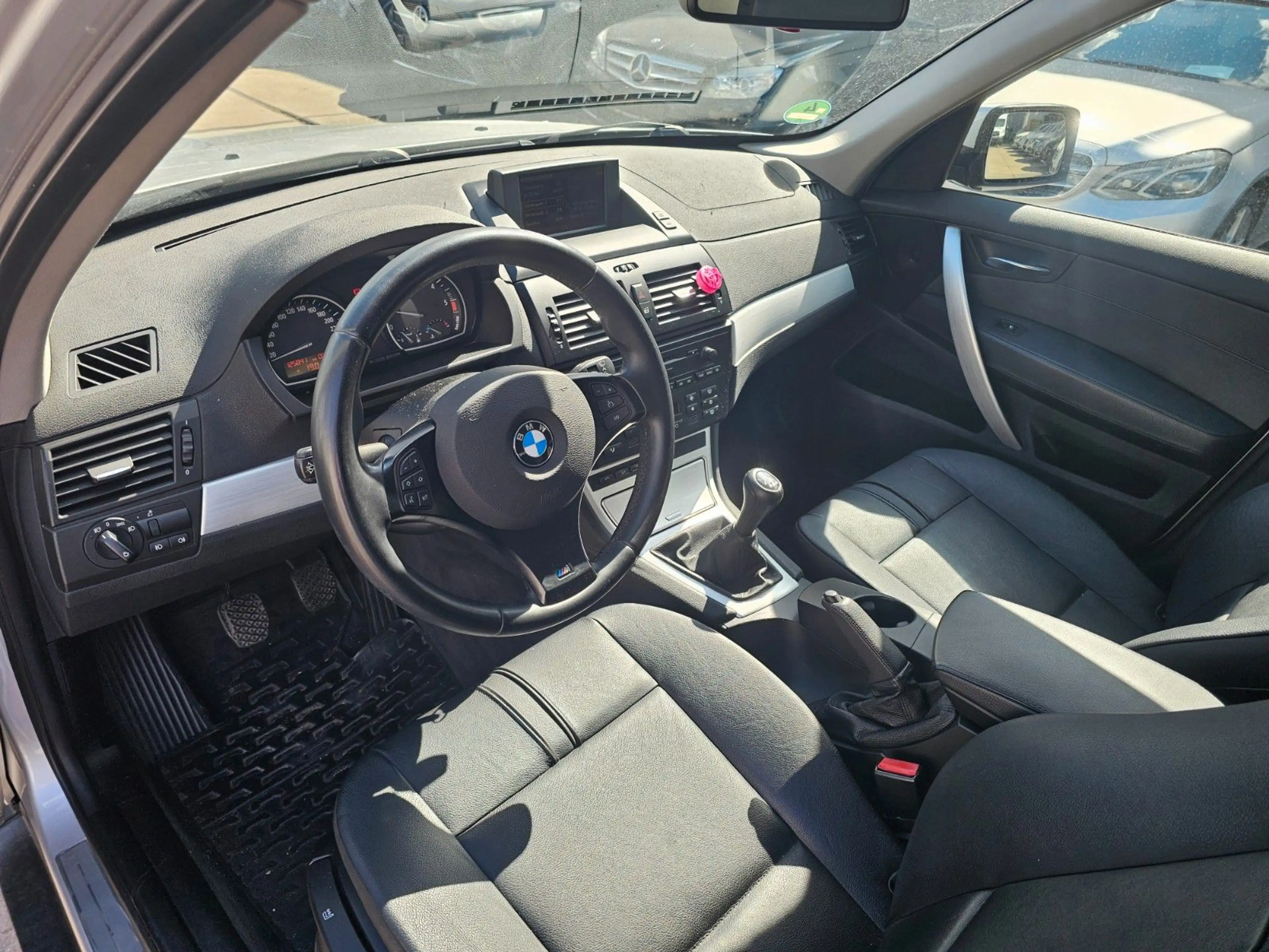BMW X3 2.0 d — photo 13