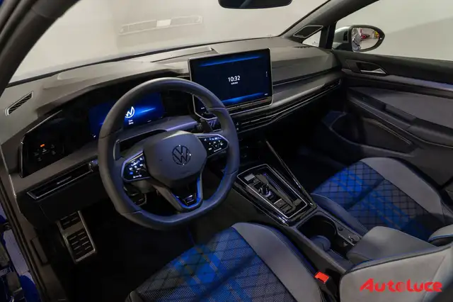 Volkswagen Golf view 9