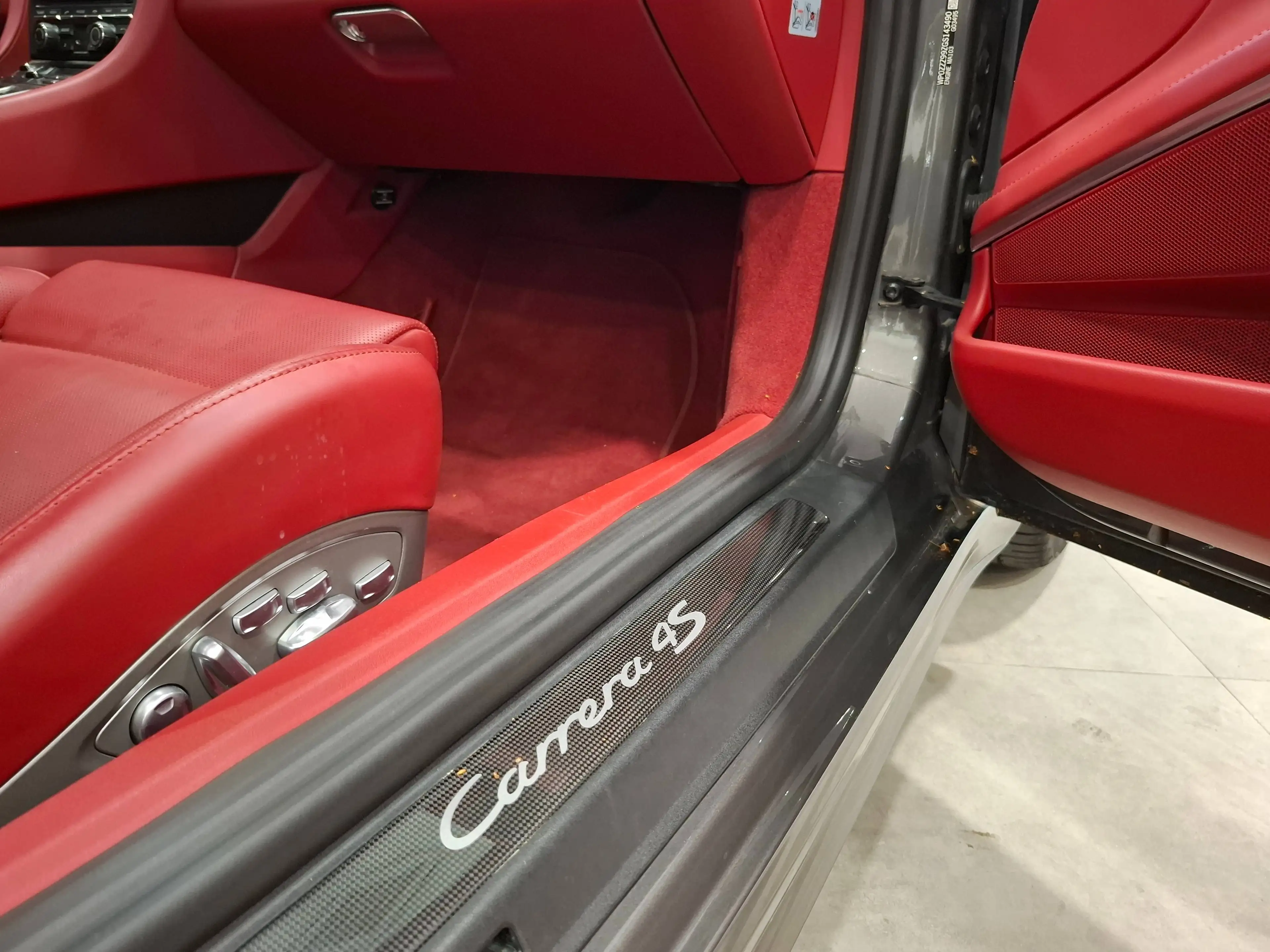 Porsche 911 911 Carrera 4S Cabriolet 3.8i PDK — photo 9