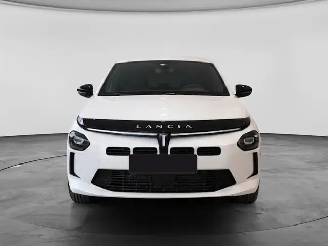 Lancia Ypsilon view 2