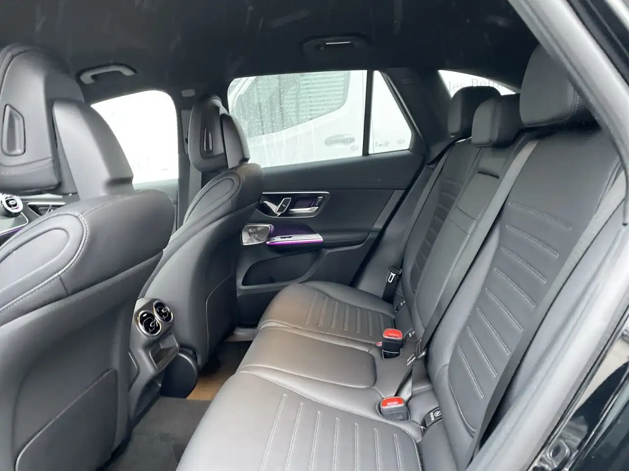 Mercedes-Benz GLC снимка Mercedes-Benz GLC