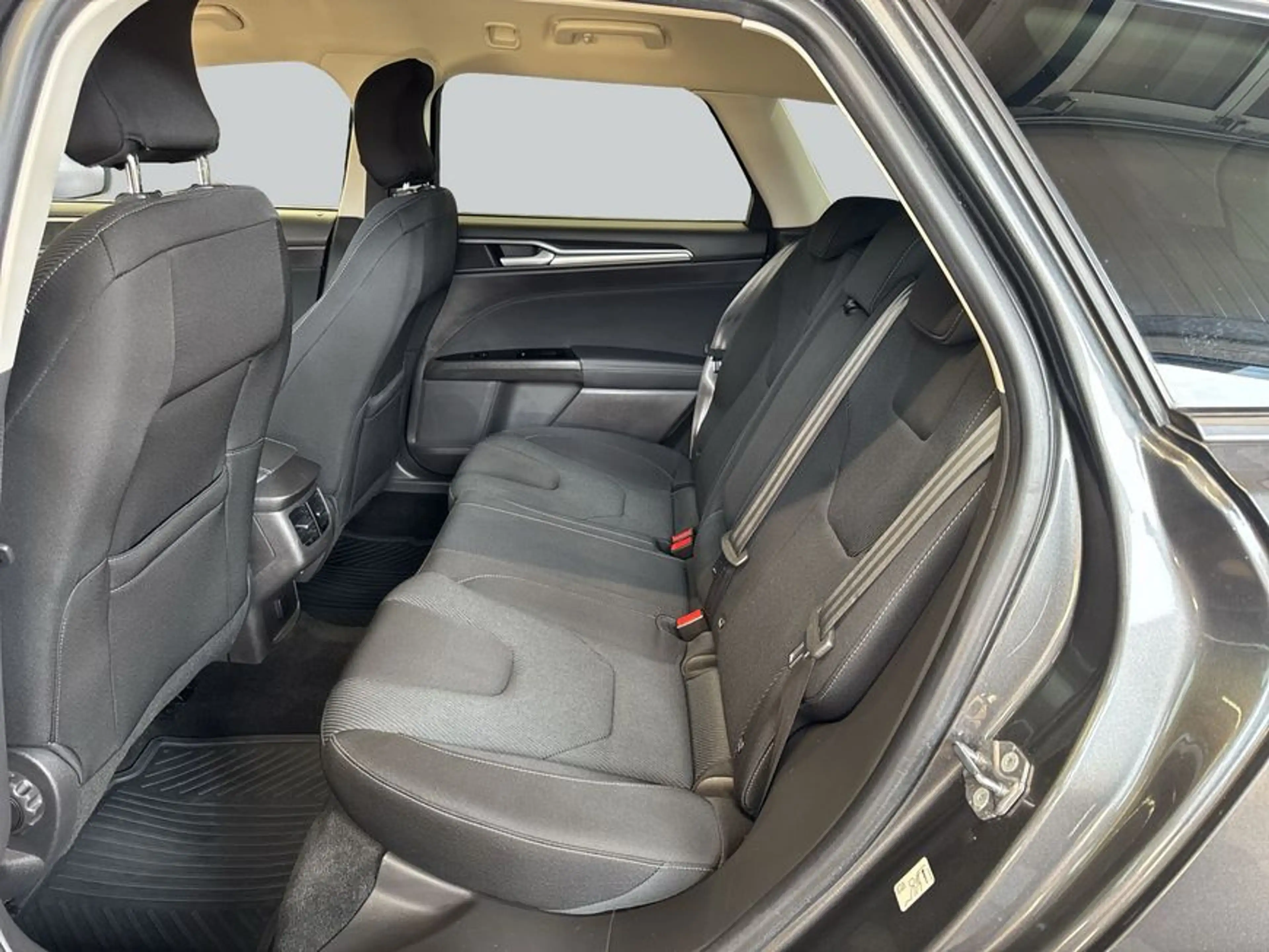 Ford Mondeo Turnier 1.5 EcoBoost Titanium AHZV * RFC — photo 11