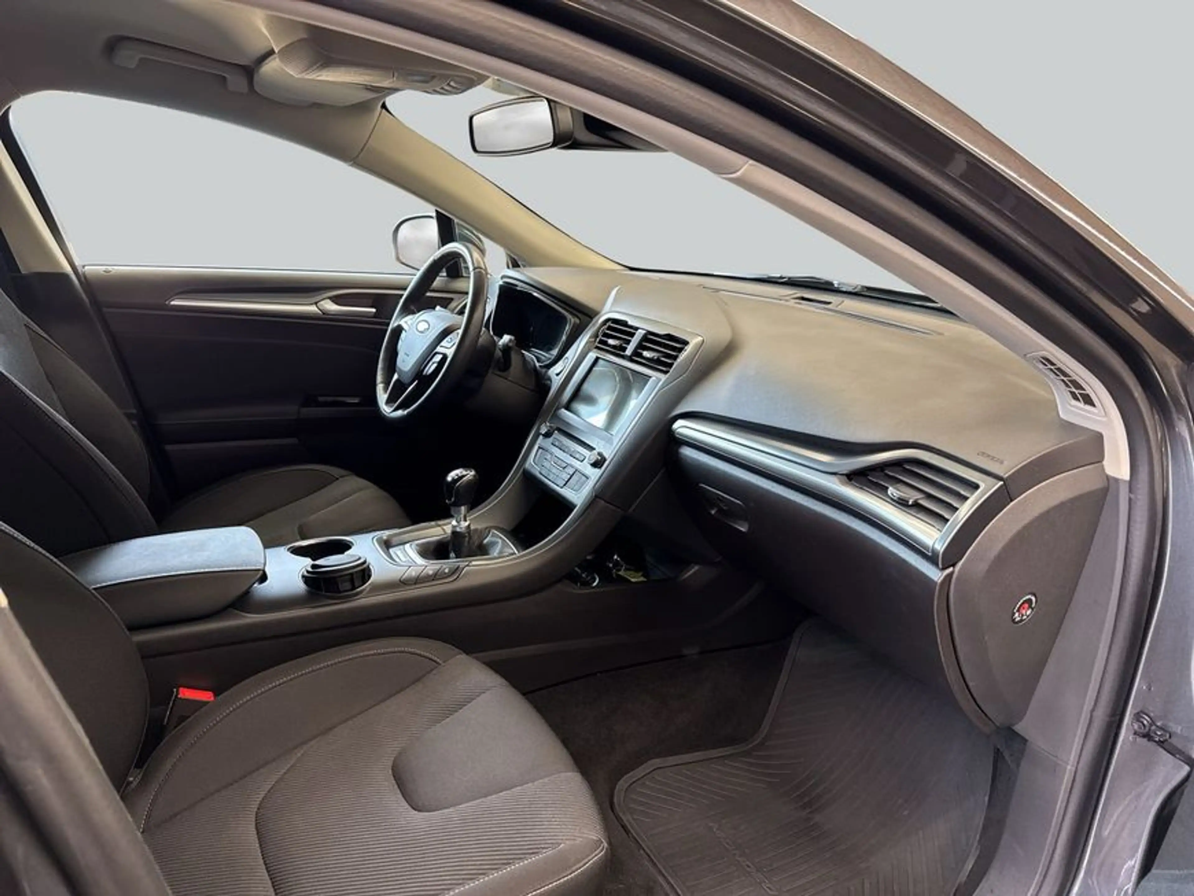 Ford Mondeo Turnier 1.5 EcoBoost Titanium AHZV * RFC — photo 15