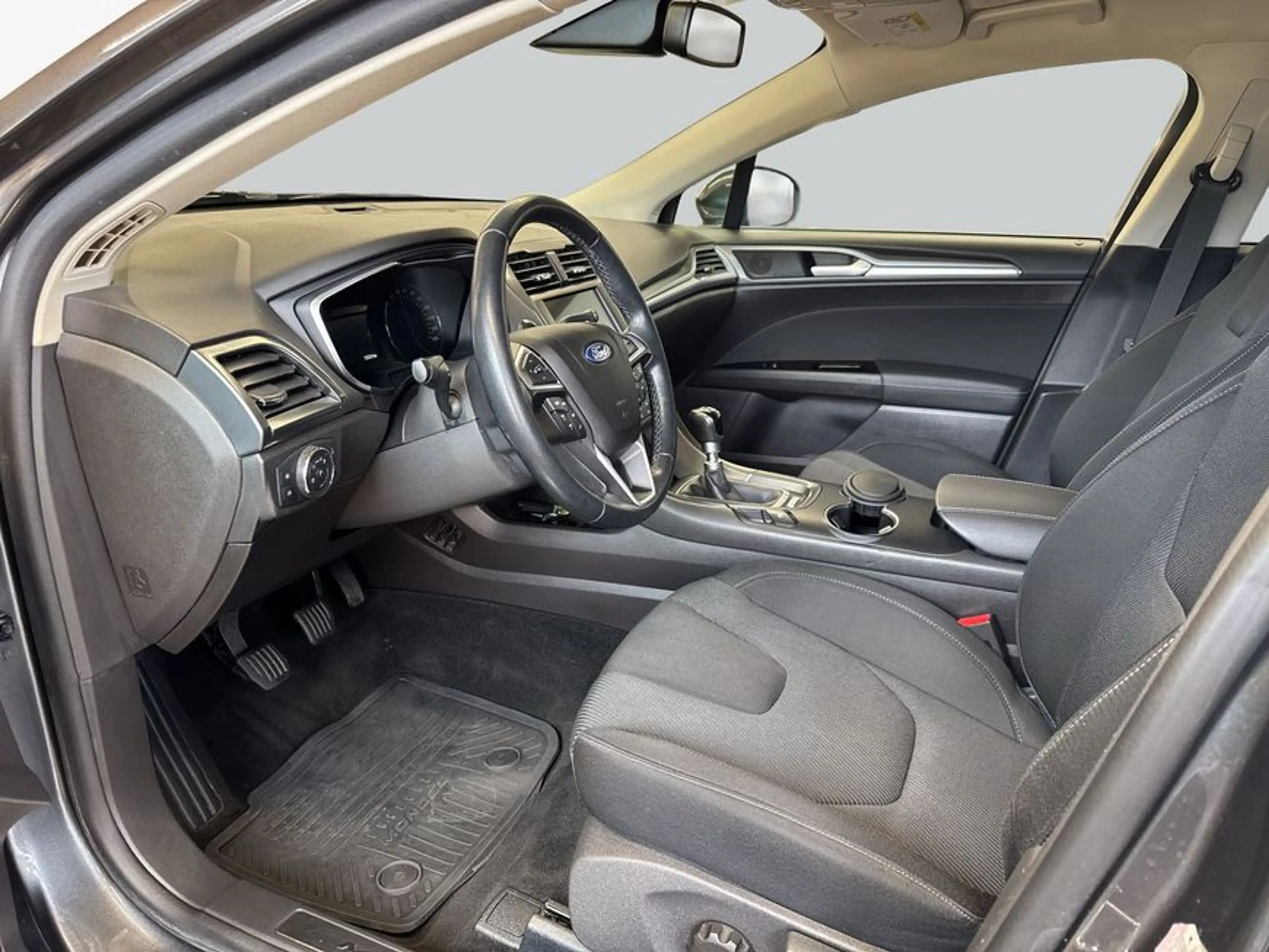 Ford Mondeo Turnier 1.5 EcoBoost Titanium AHZV * RFC — photo 9