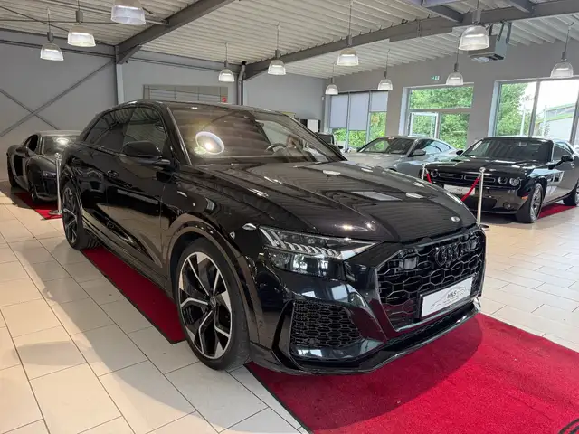 Audi RSQ8 view 2