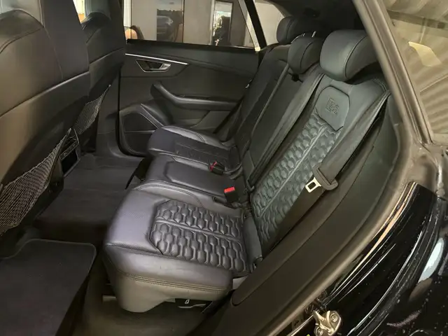 Audi RSQ8 view 12