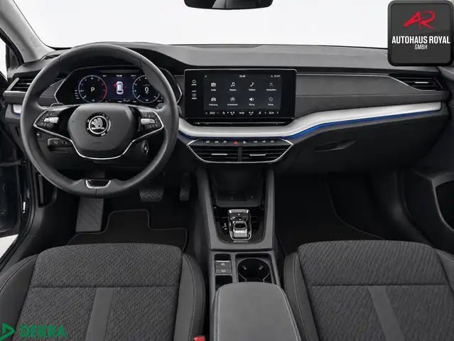 Skoda Octavia view 2