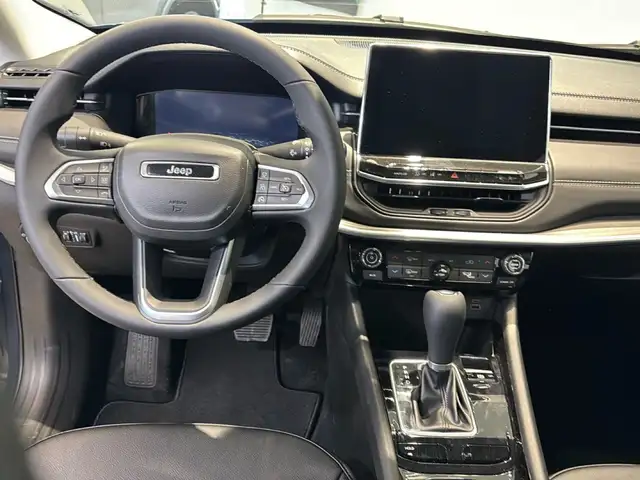 Jeep Compass view 11