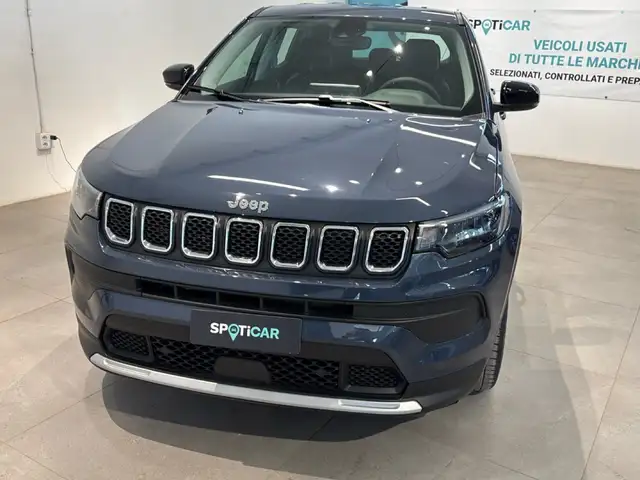 Jeep Compass view 2