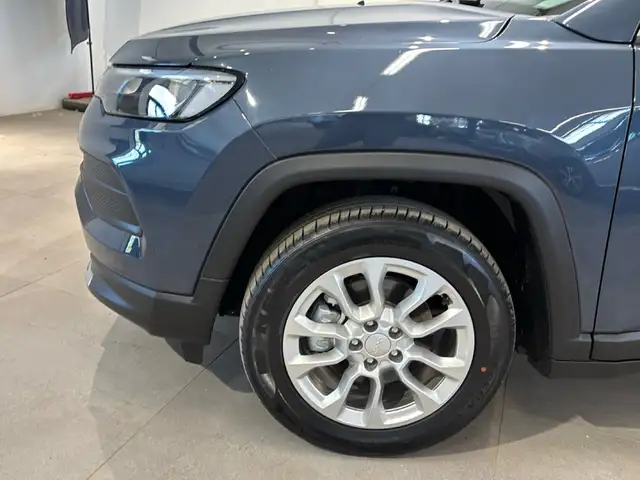 Jeep Compass view 8