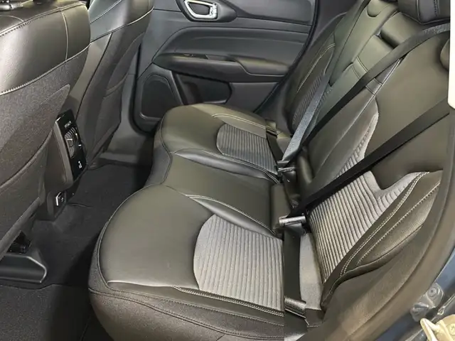 Jeep Compass view 13
