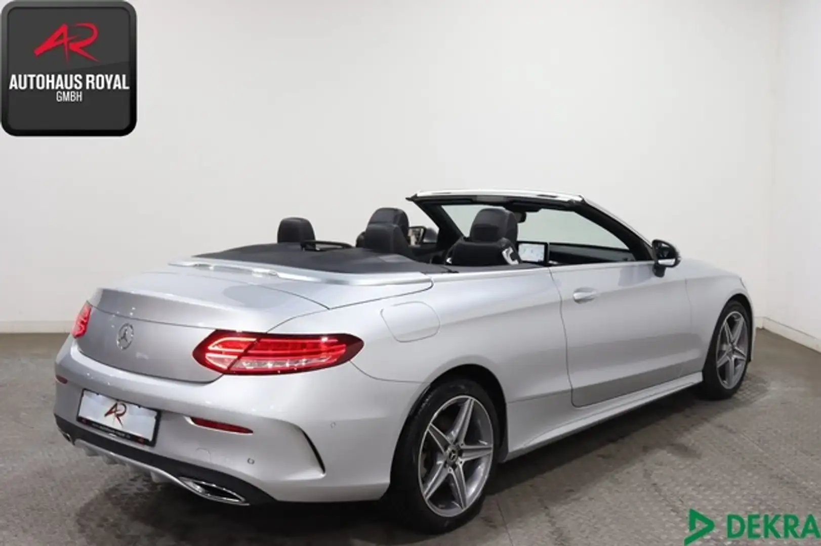 Mercedes-Benz C 220 d Cabrio 4M 3x AMG COMAND,KAMERA,AIRSCARF Srebrny - 2