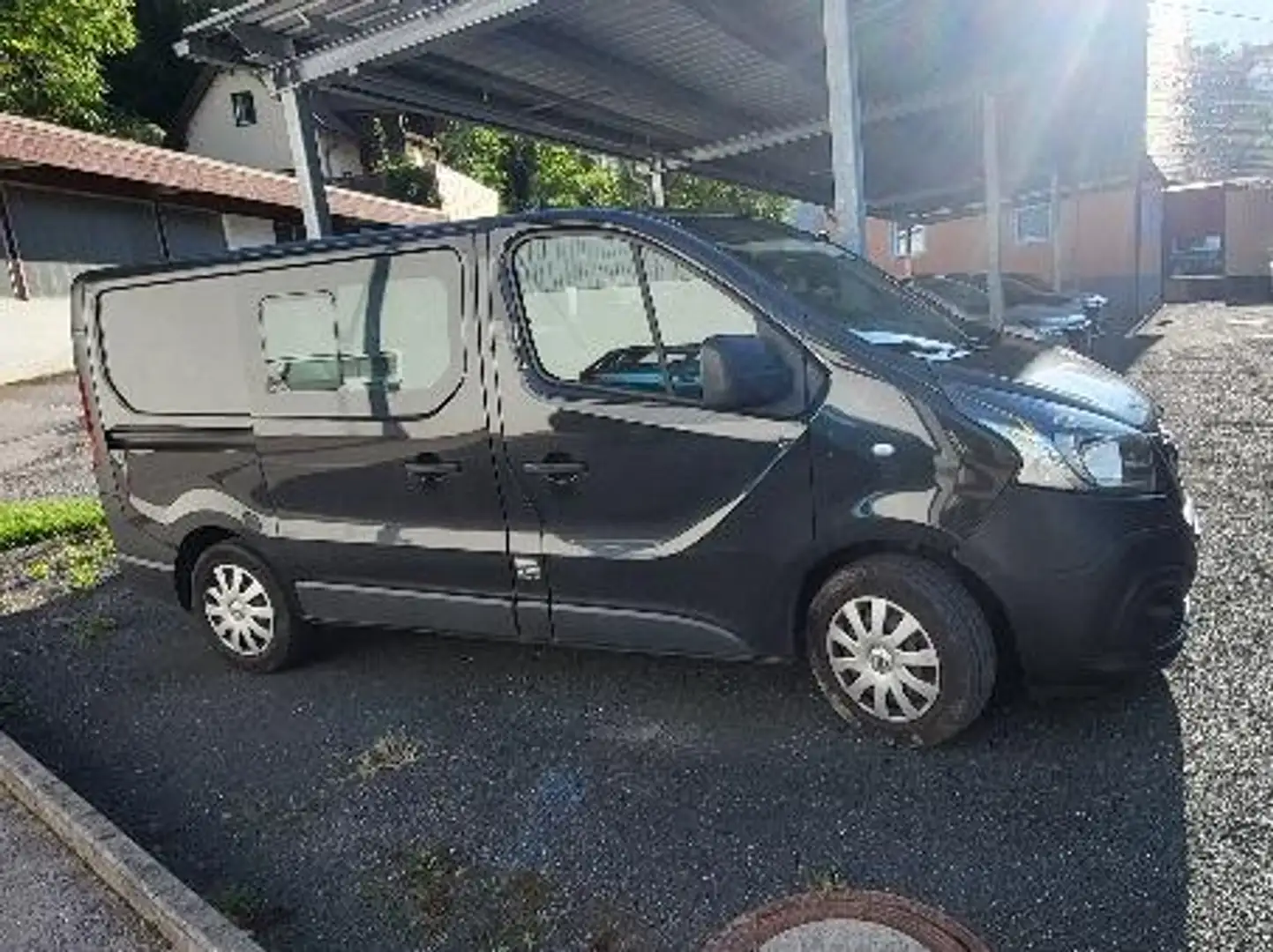 Nissan NV300 NV300 L1H1 Kombi 2,7t dCi145 Comfort 6 Sitze Comfort Schwarz - 2