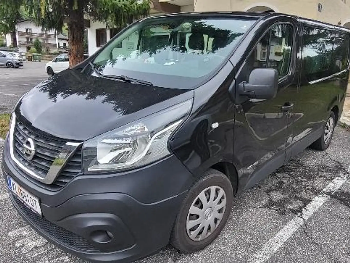 Nissan NV300 NV300 L1H1 Kombi 2,7t dCi145 Comfort 6 Sitze Comfort Schwarz - 1