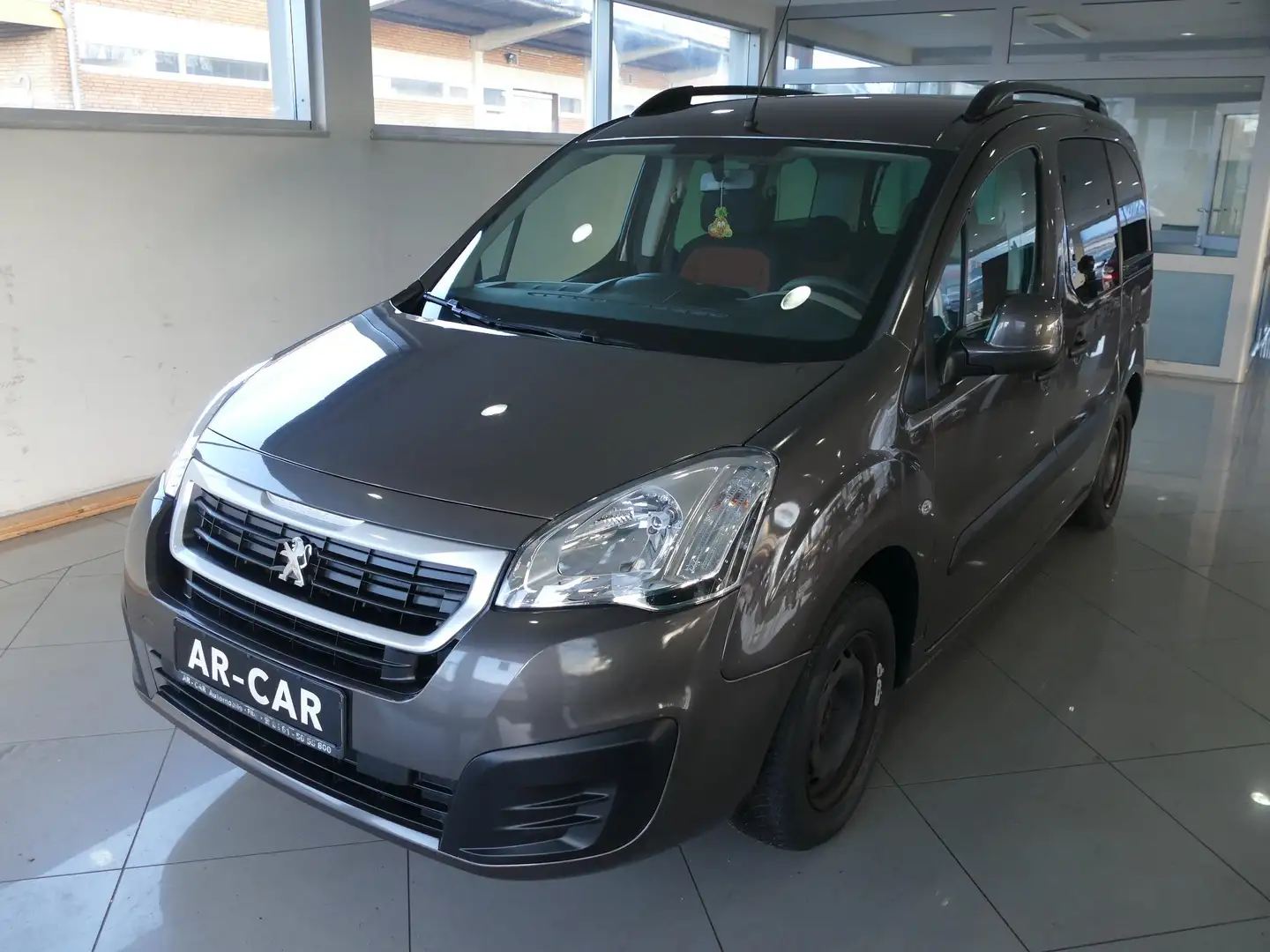 Peugeot Partner Tepee Active BlueHDI Tempomat HU/AU 08/2024 Grau - 1