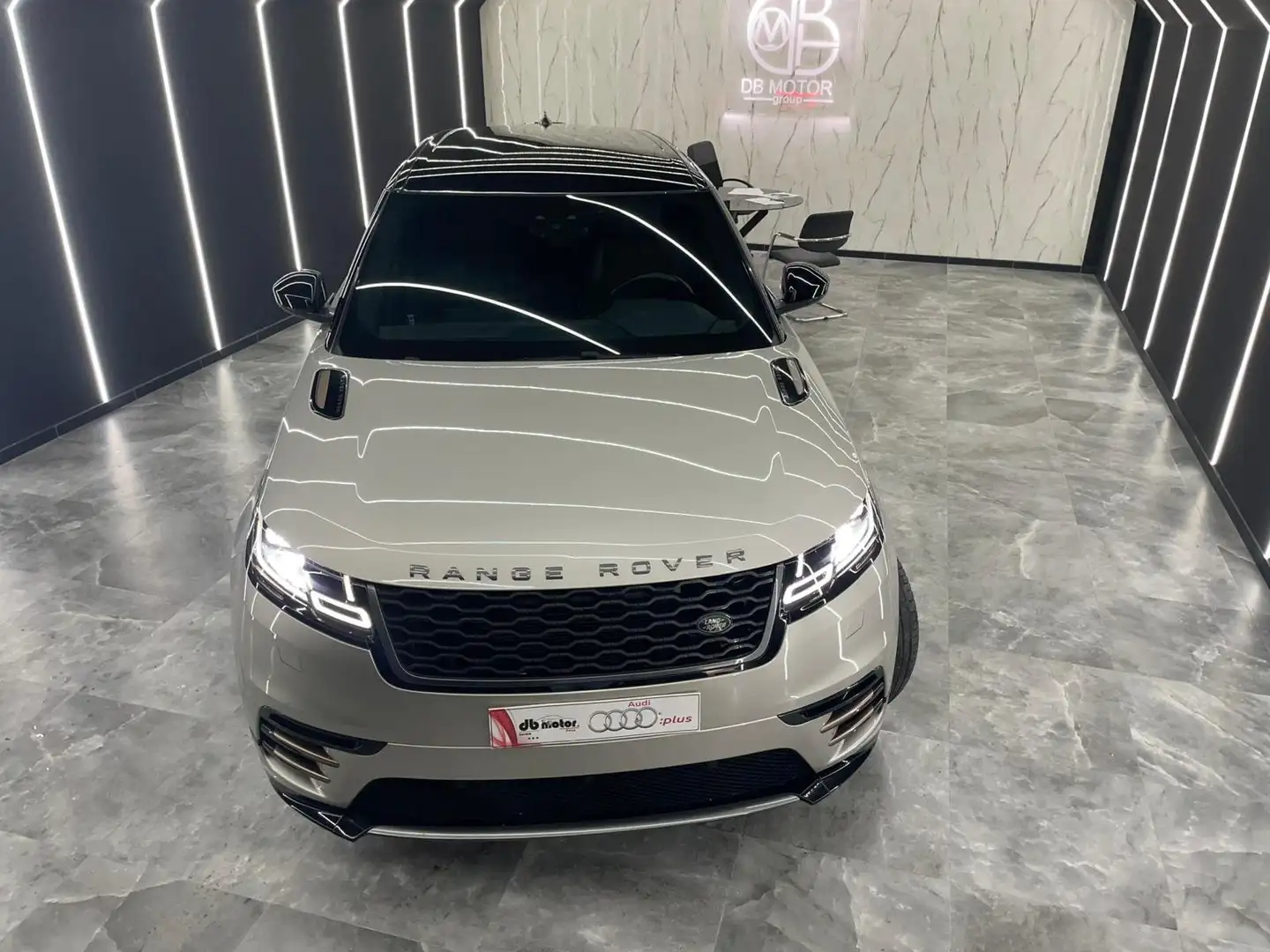 Land Rover Range Rover Velar Range Rover Velar 2.0D I4 240 CV S auto Grigio - 2