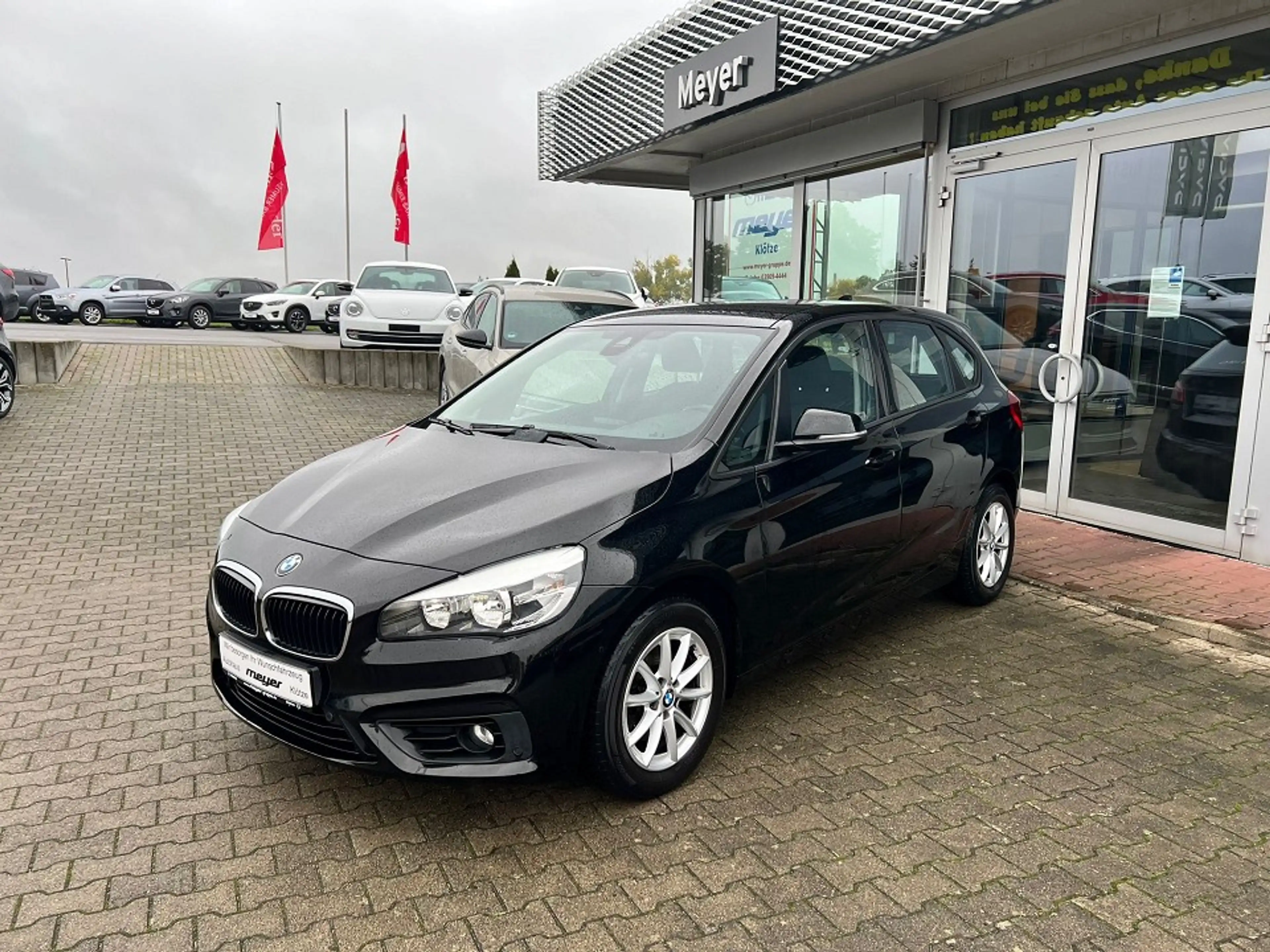BMW 216 216 d — photo 5