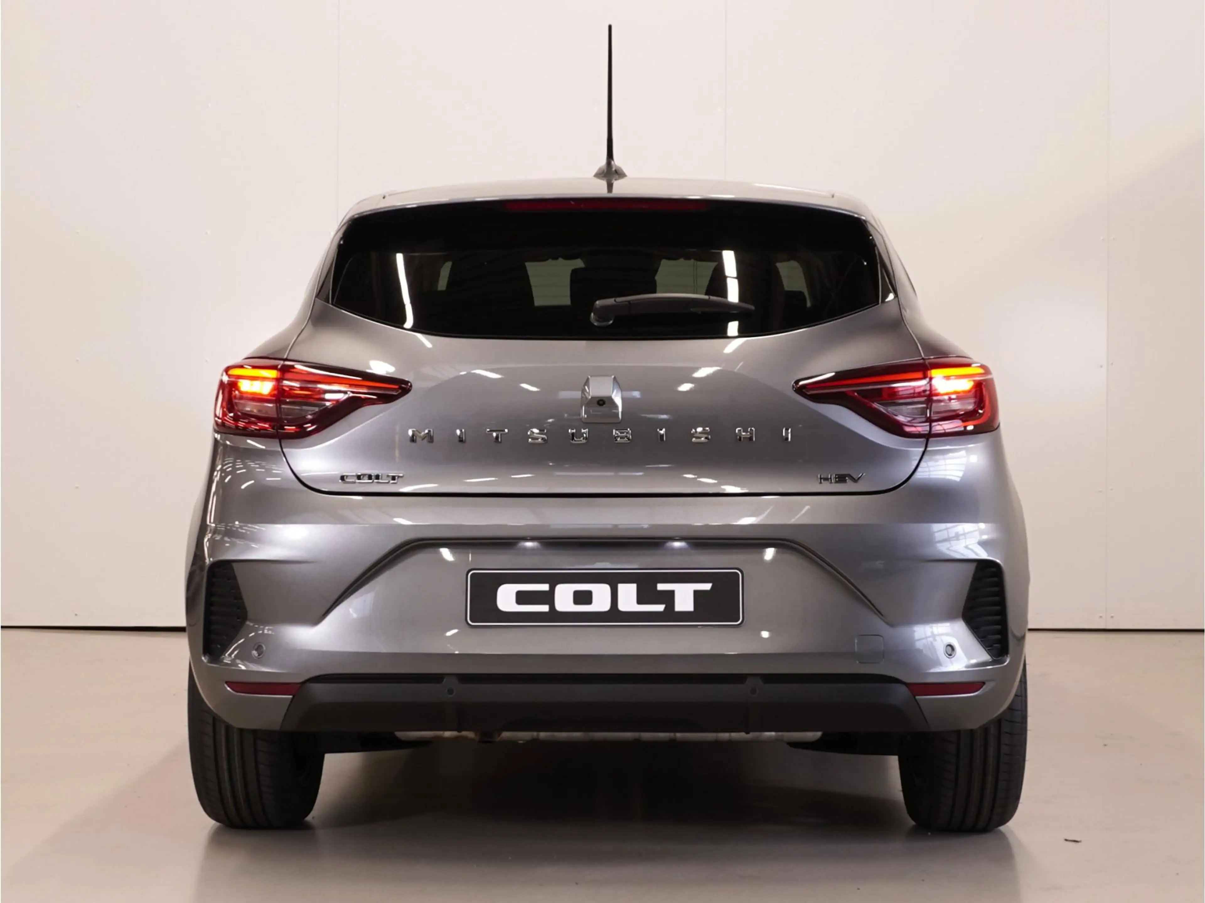 Mitsubishi Colt 1.6 HEV Intense | EUR 4745,- registratievoordeel | — photo 10