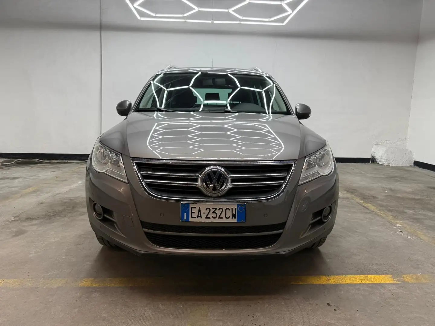Volkswagen Tiguan Tiguan I 2007 2.0 tdi Sport Gris - 2