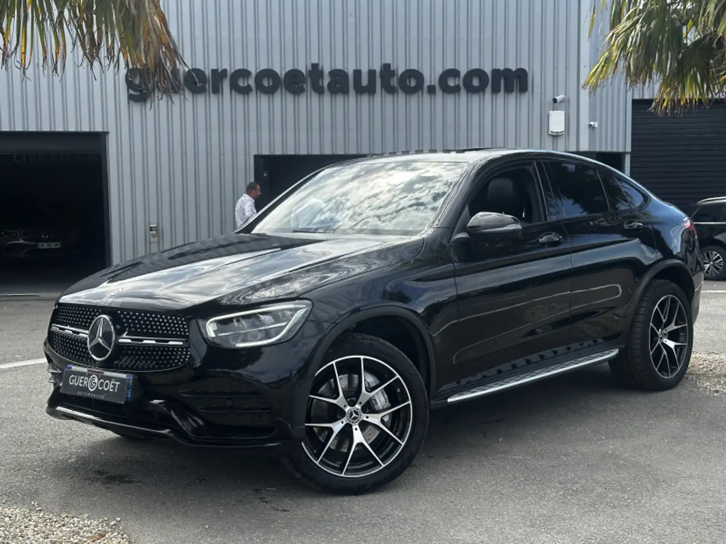 Mercedes-Benz GLC 300 300 DE 194+122CH AMG LINE 4MATIC 9G-TRONIC Noir - 1