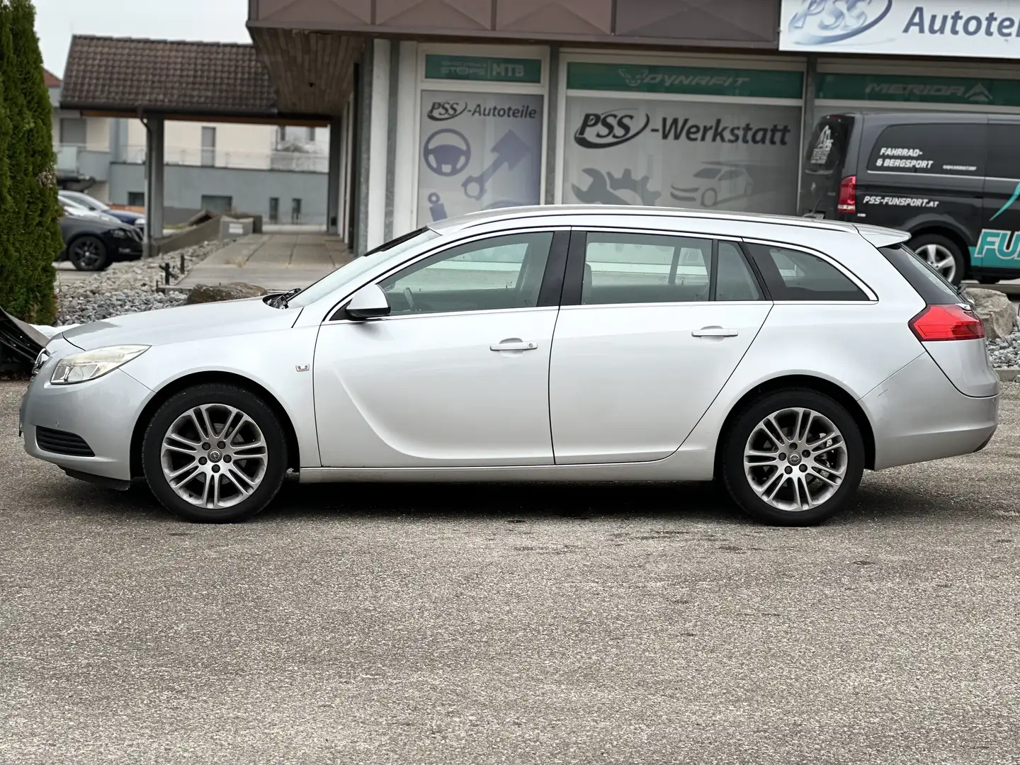 Opel Insignia Edition Gris - 2