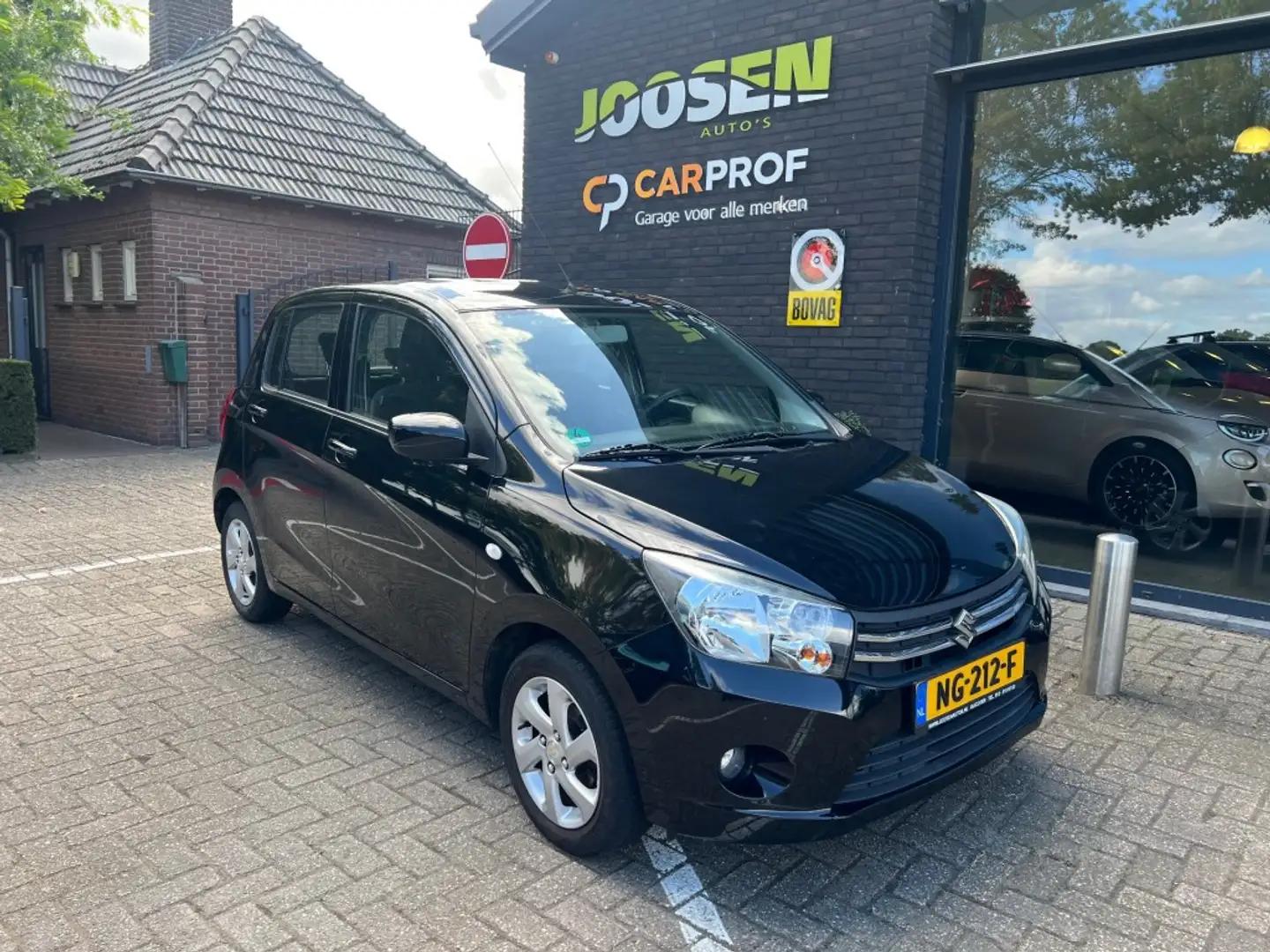 Suzuki Celerio 1.0 EXCLUSIVE Schwarz - 1