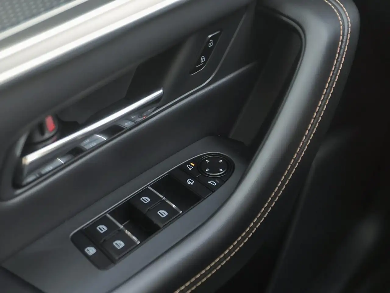 Mazda CX-90 MHEV снимка Mazda CX-90 MHEV