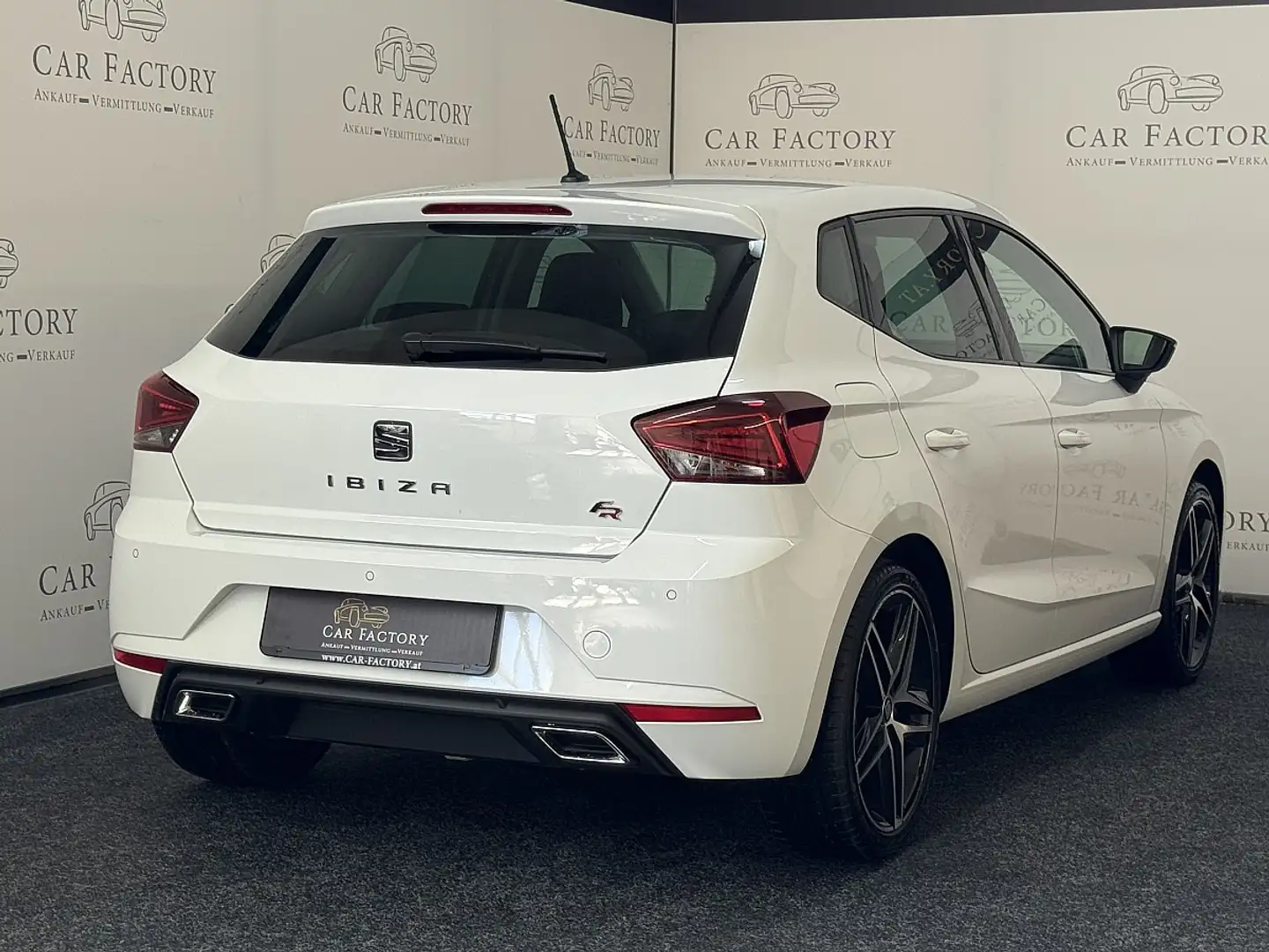 SEAT Ibiza 1,0 ECO TSI FR Weiß - 2