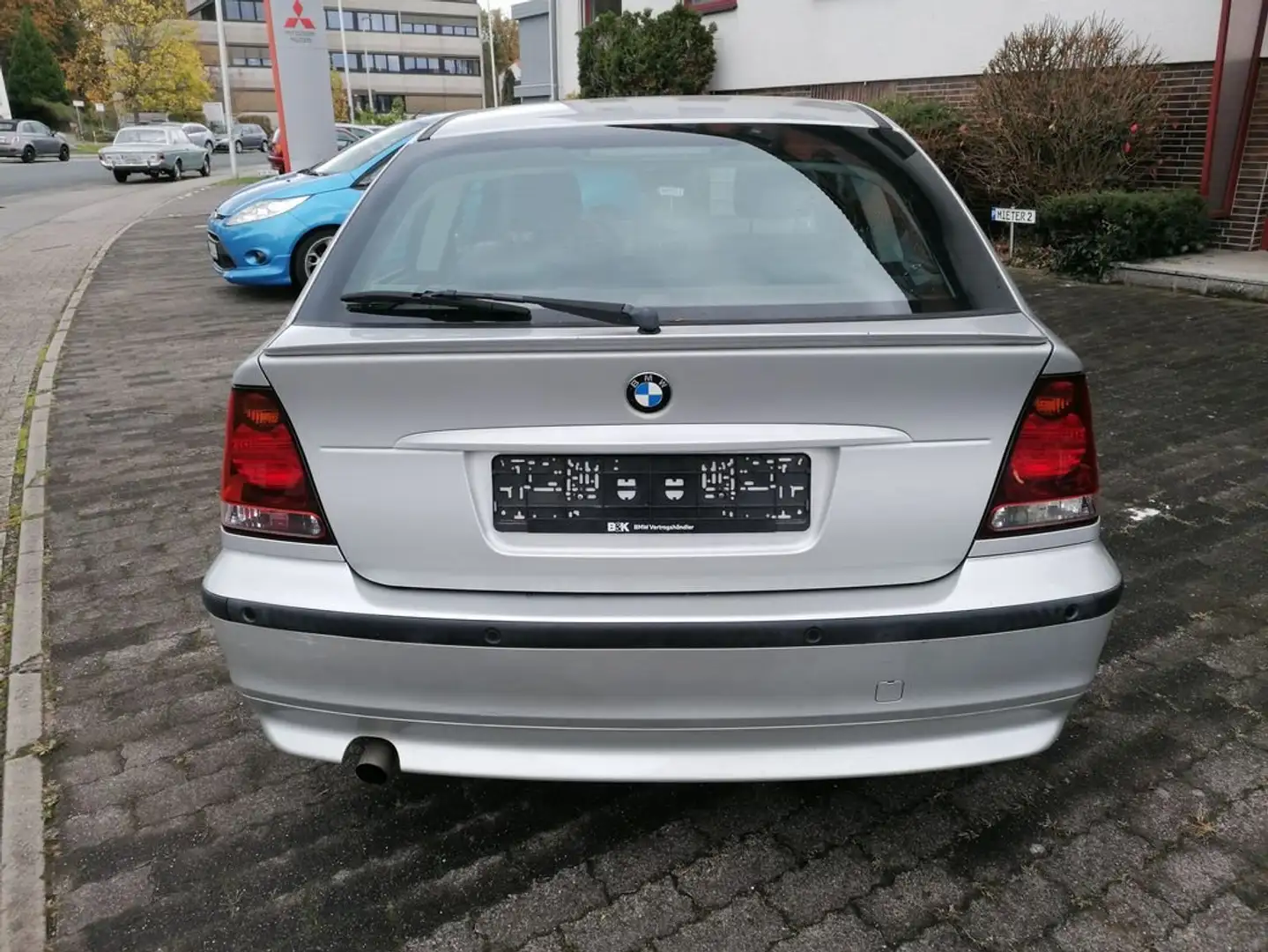 BMW 318 318ti.Leder.Autom.Klima+SD..TÜV2026 Grau - 2
