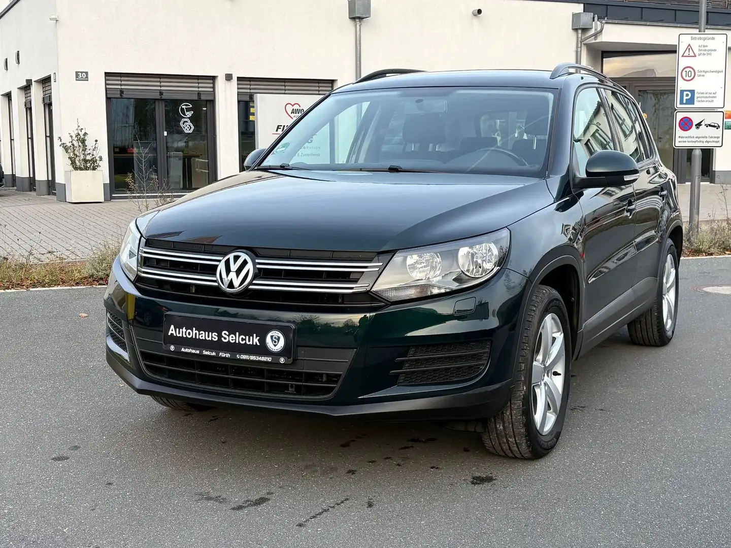 Volkswagen Tiguan Trend & Fun BMT *PDC*Klima*AHK*SHZ* Grün - 2