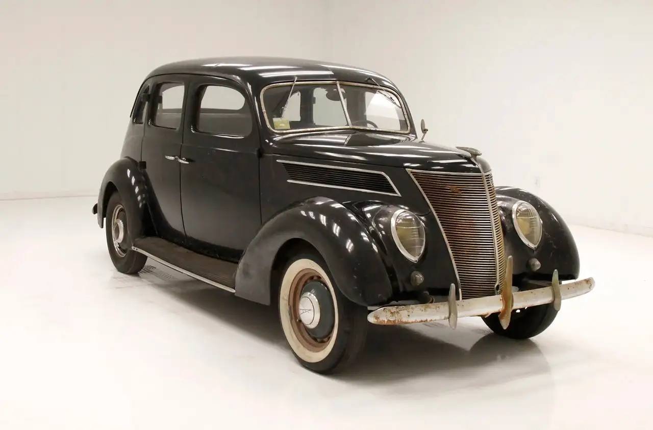 Ford Sedan, foto 6