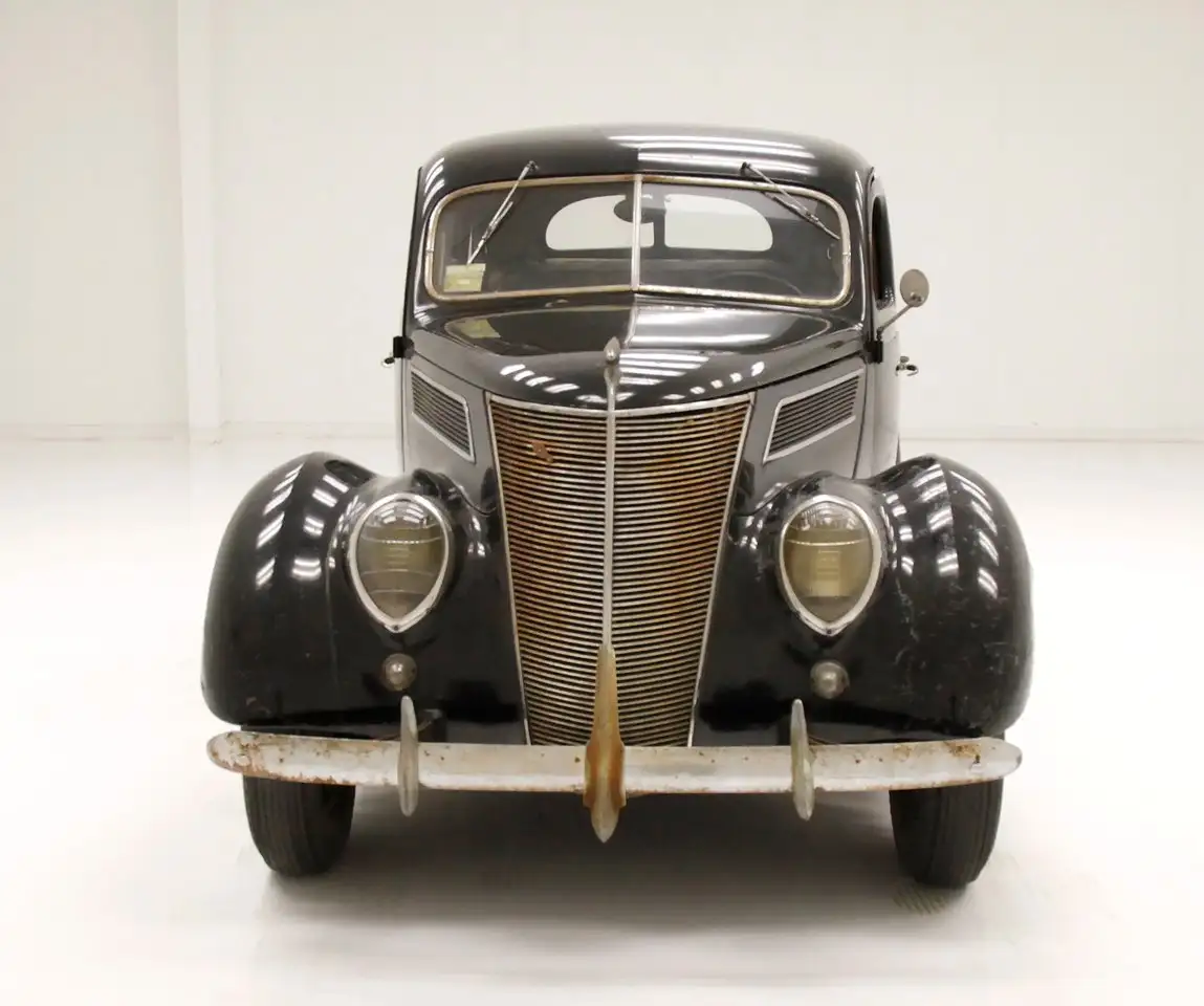 Ford Sedan, foto 7
