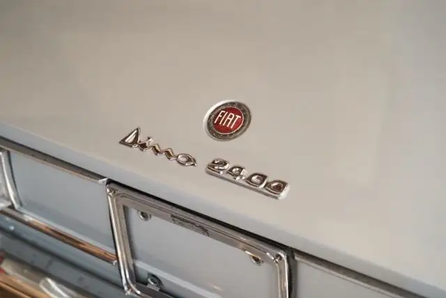 Fiat Dino view 9