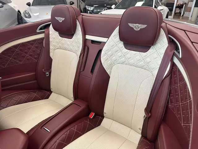 Bentley Continental GT view 15