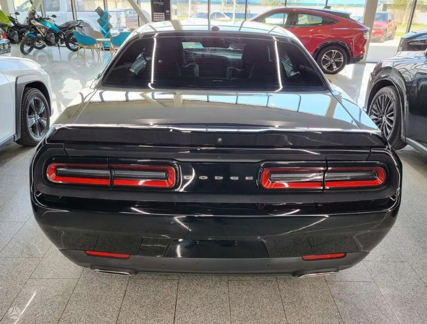 Dodge Challenger R/T Negro - 2