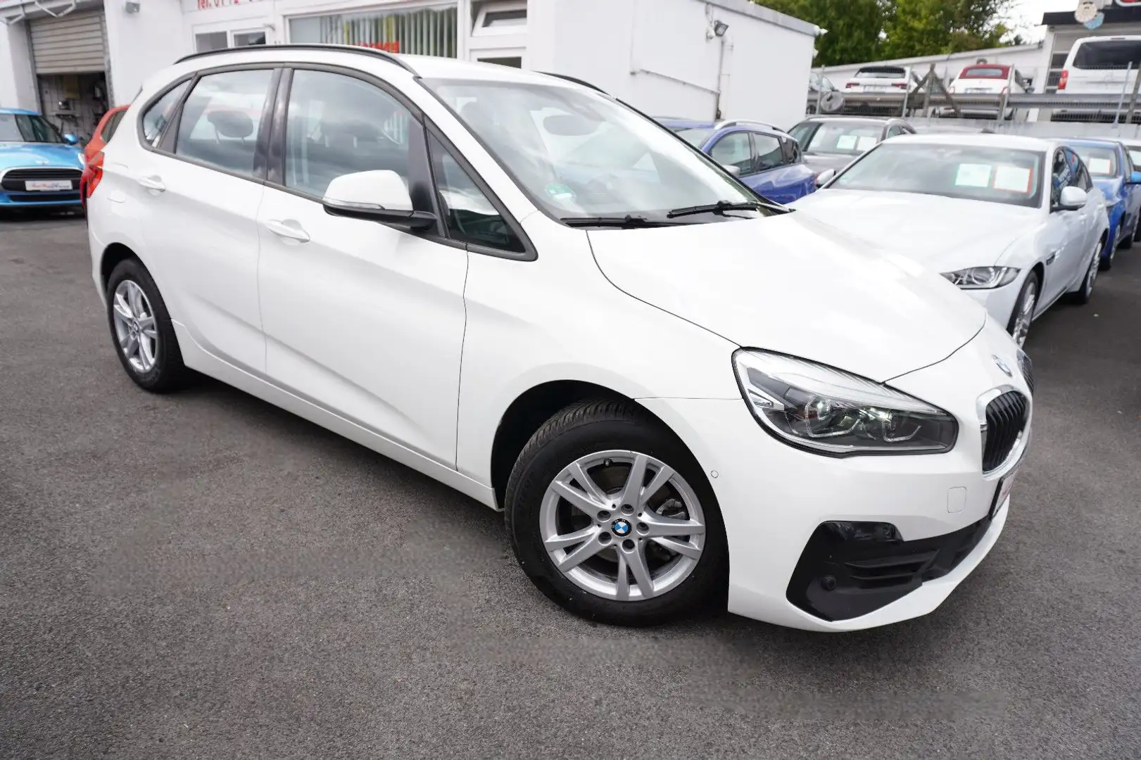 BMW 218 Advantage*Autom.* nur 5.750KM* Blanc - 1