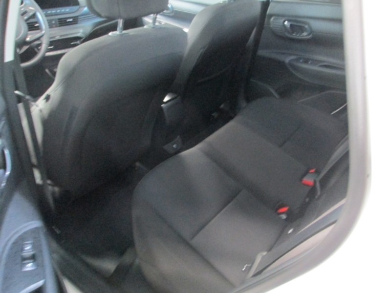 Hyundai i20 Prime Kamera Voll LED Navi Android Apple CarPlay — photo 9