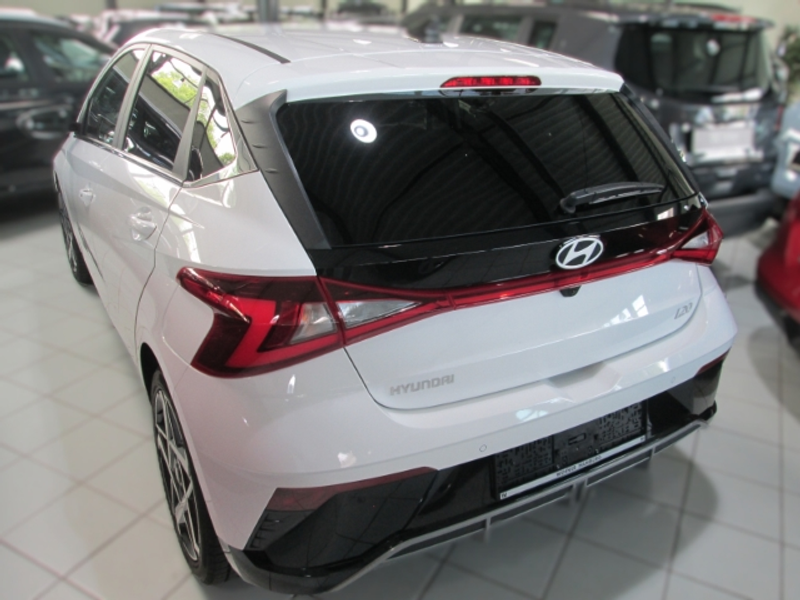 Hyundai i20 Prime Kamera Voll LED Navi Android Apple CarPlay — photo 3