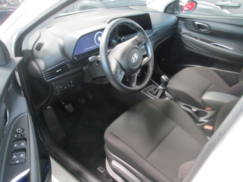 Hyundai i20 Prime Kamera Voll LED Navi Android Apple CarPlay — photo 10