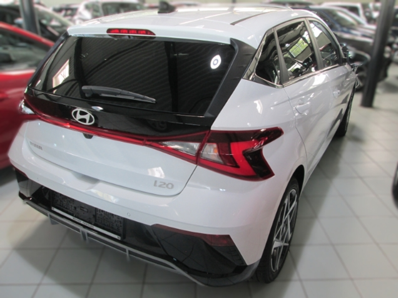 Hyundai i20 Prime Kamera Voll LED Navi Android Apple CarPlay — photo 4