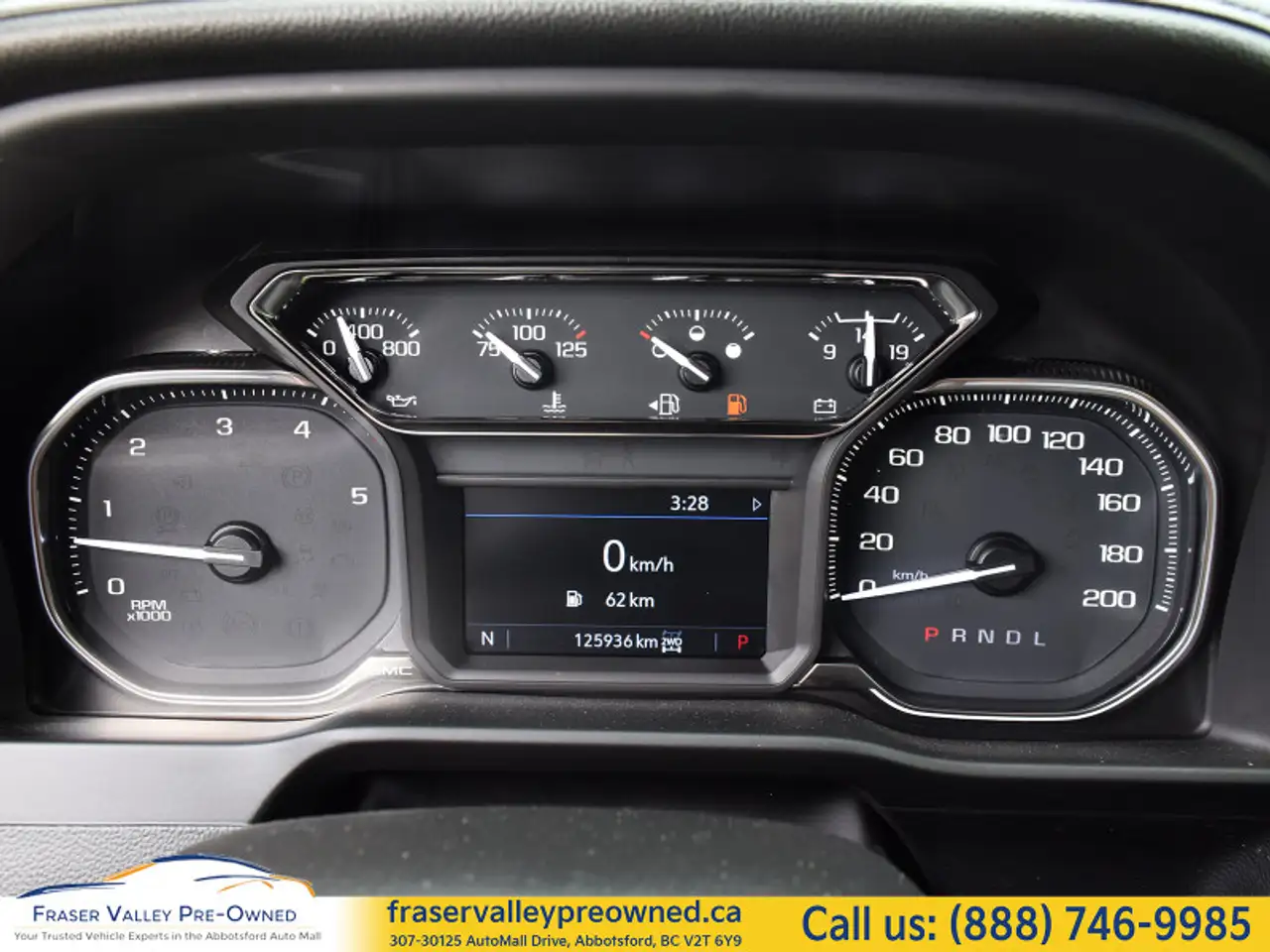GMC Sierra 3500HD снимка GMC Sierra 3500HD