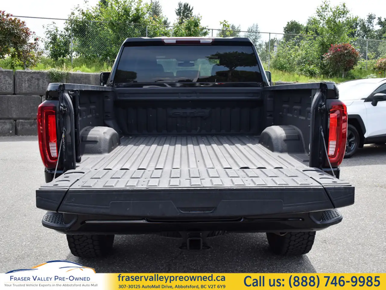 GMC Sierra 3500HD снимка GMC Sierra 3500HD