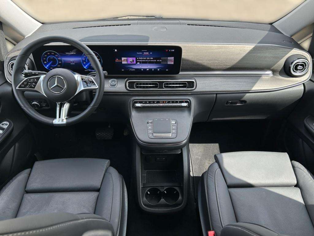 Mercedes-Benz EQV 300