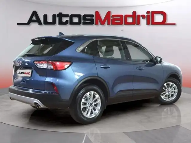 Ford Kuga view 3