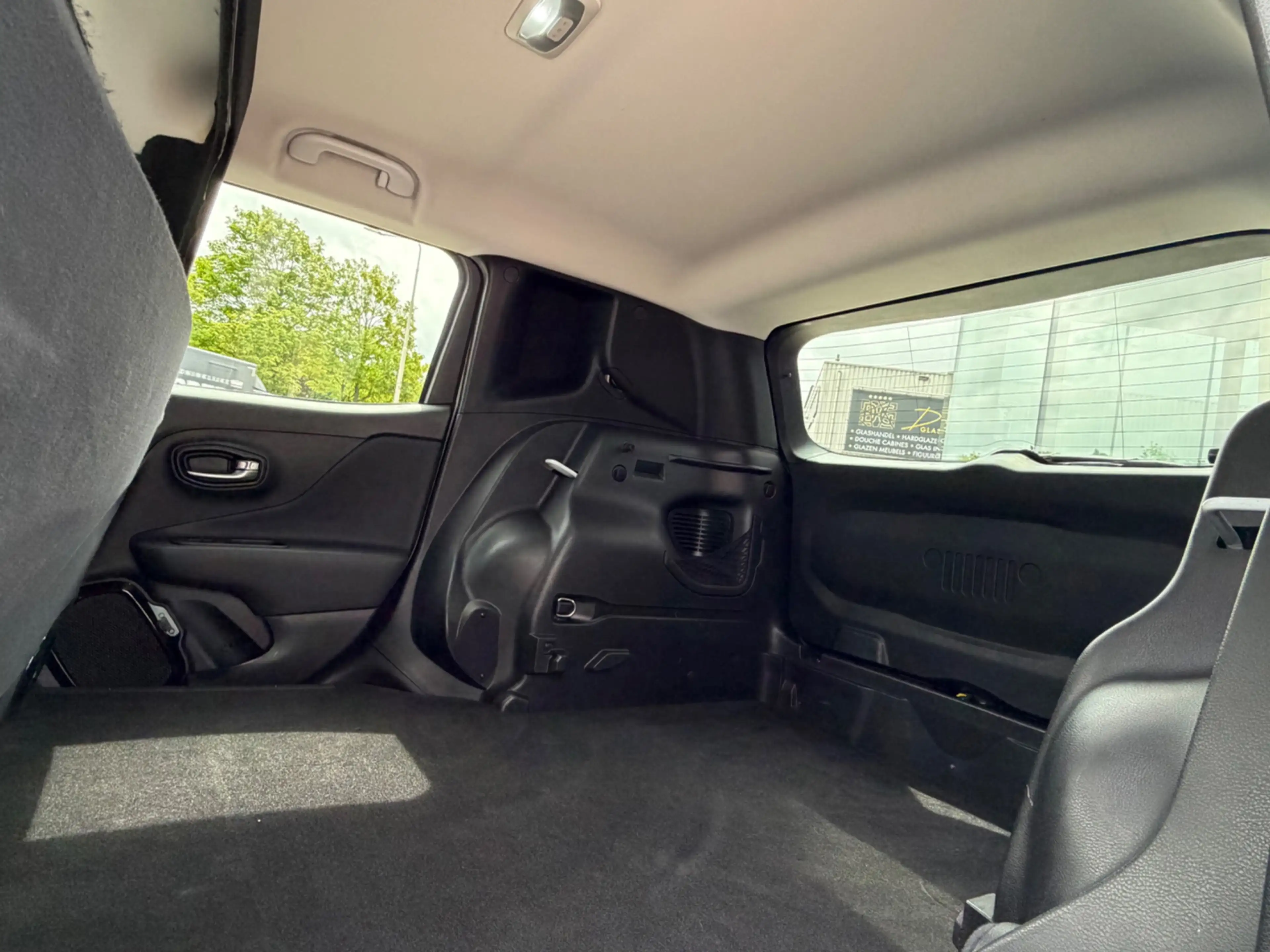 Jeep Renegade 1.4 140pk Limited, CarPlay, Xenon, NAP, KeyLess — photo 4