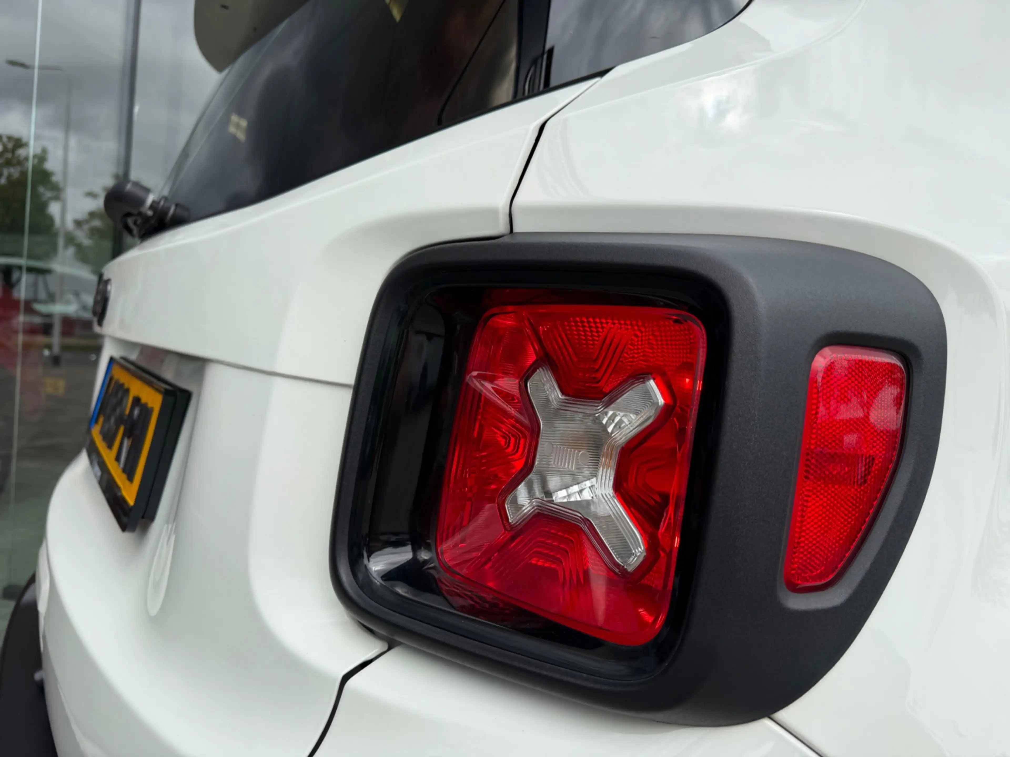Jeep Renegade 1.4 140pk Limited, CarPlay, Xenon, NAP, KeyLess — photo 31