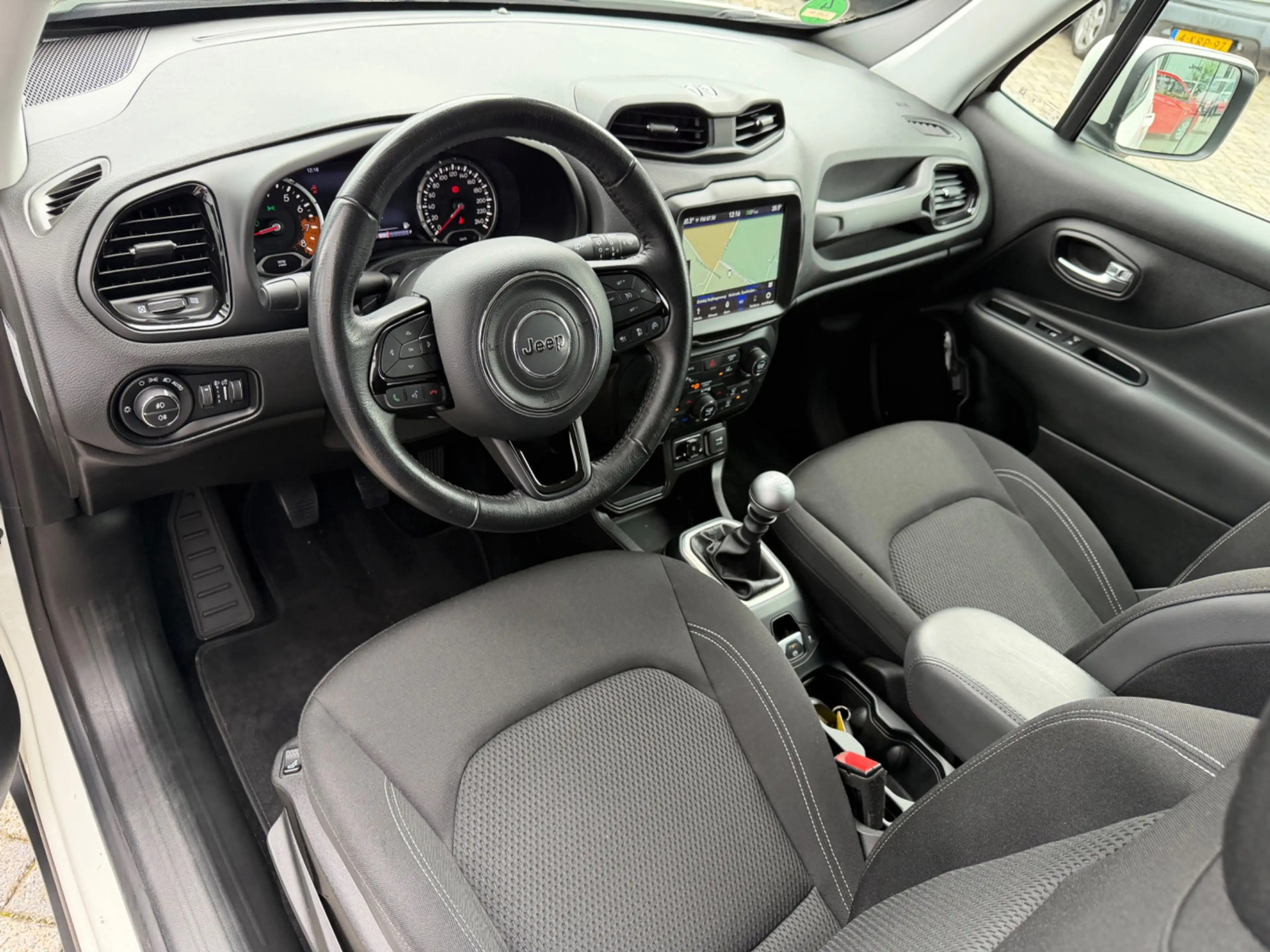 Jeep Renegade 1.4 140pk Limited, CarPlay, Xenon, NAP, KeyLess — photo 11