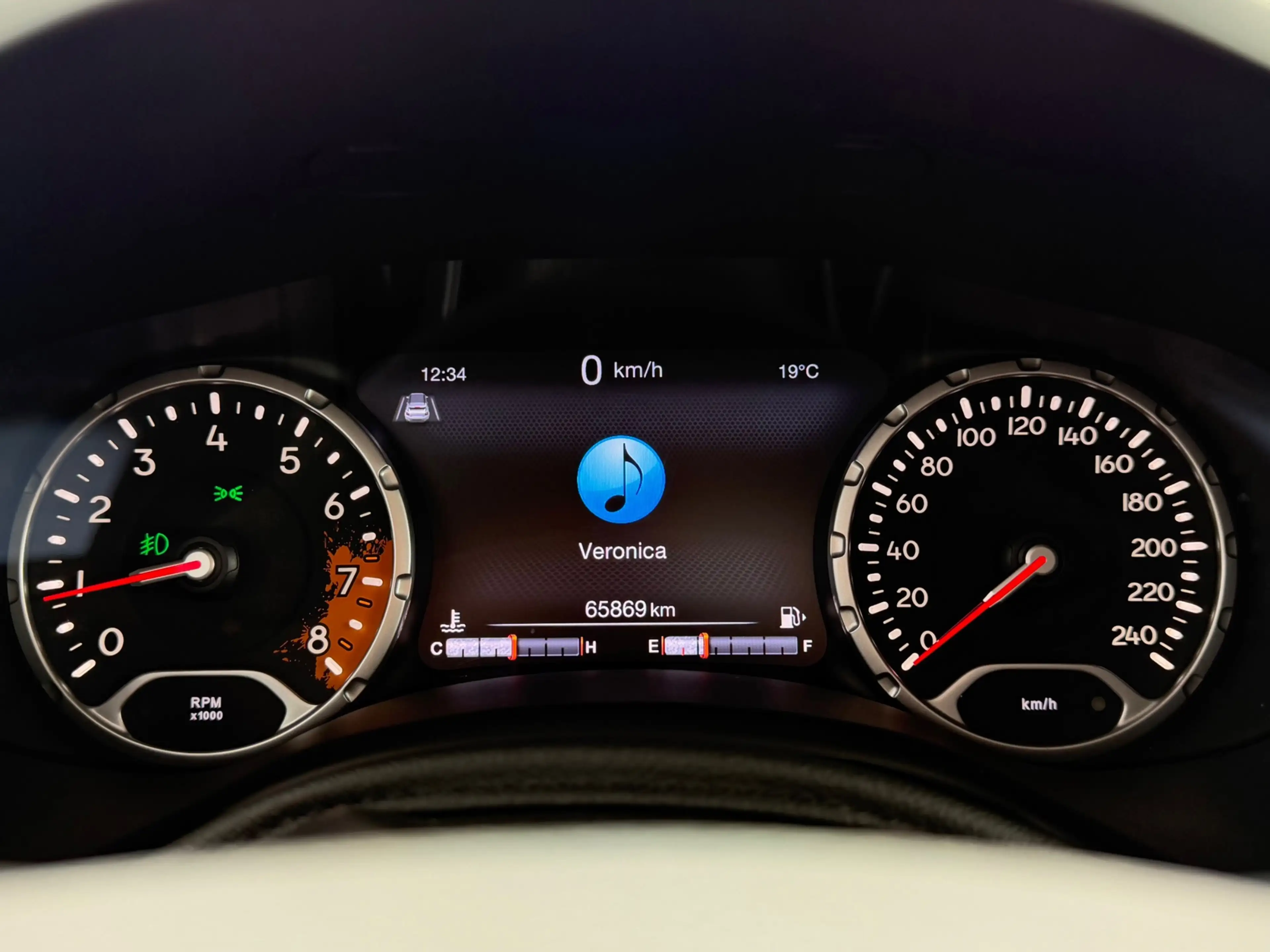 Jeep Renegade 1.4 140pk Limited, CarPlay, Xenon, NAP, KeyLess — photo 21