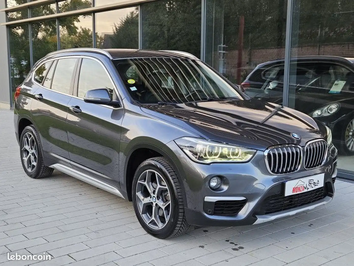 BMW X1 (F48) SDRIVE18DA 150CH BUSINESS Grigio - 2