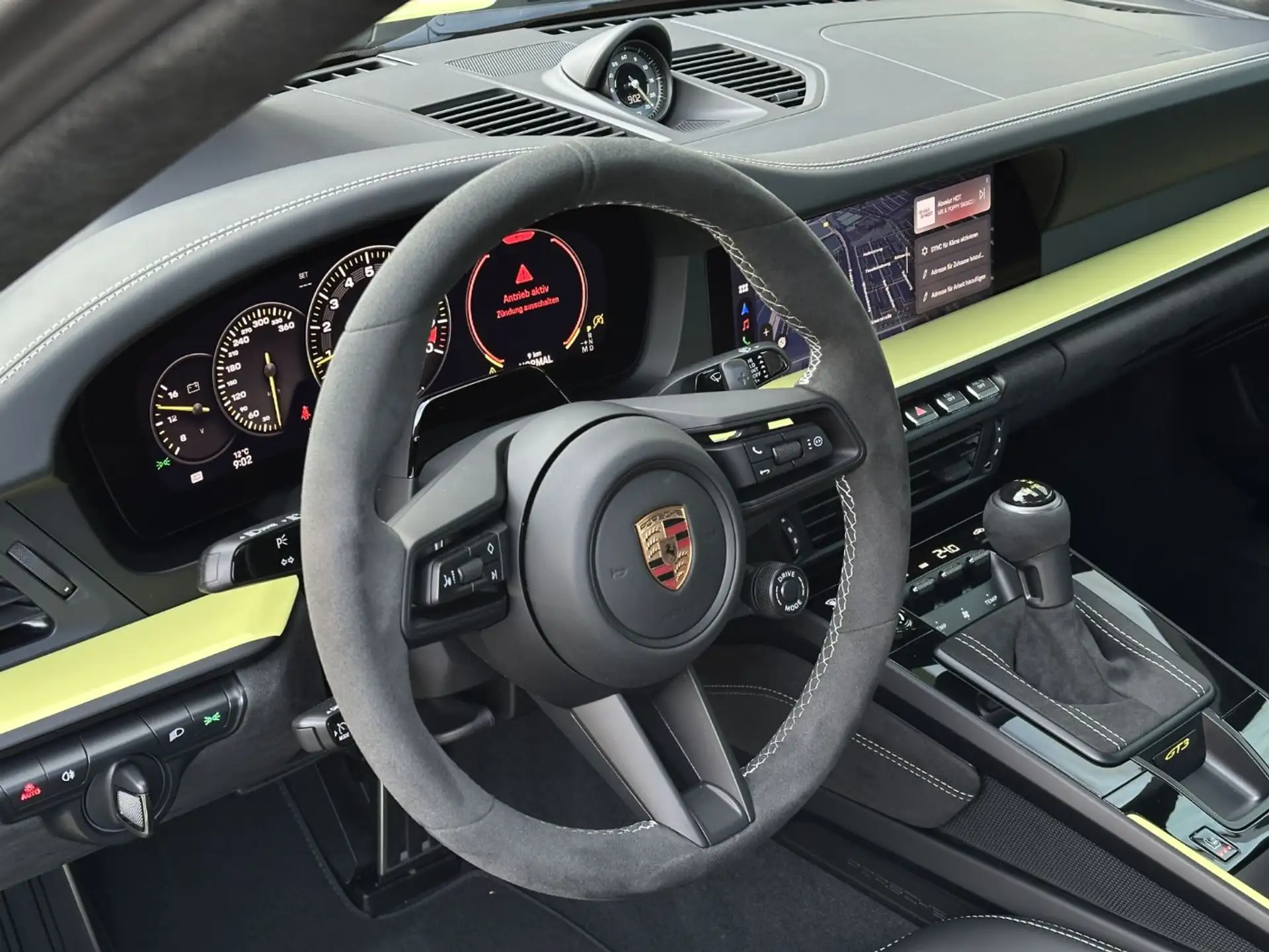포르쉐 911 GT3 2026 노랑 사진 7